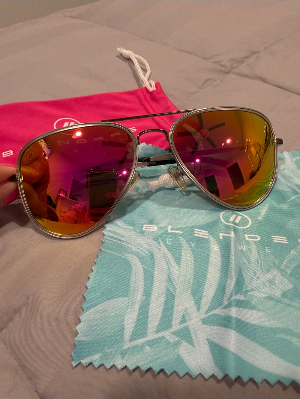 BLENDERS Eyewear Sedona Sunset Pink Polarized Aviator Sunglasses